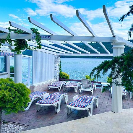 Riviera 990 - Resort & Restaurant Ieşelniţa Exterior foto