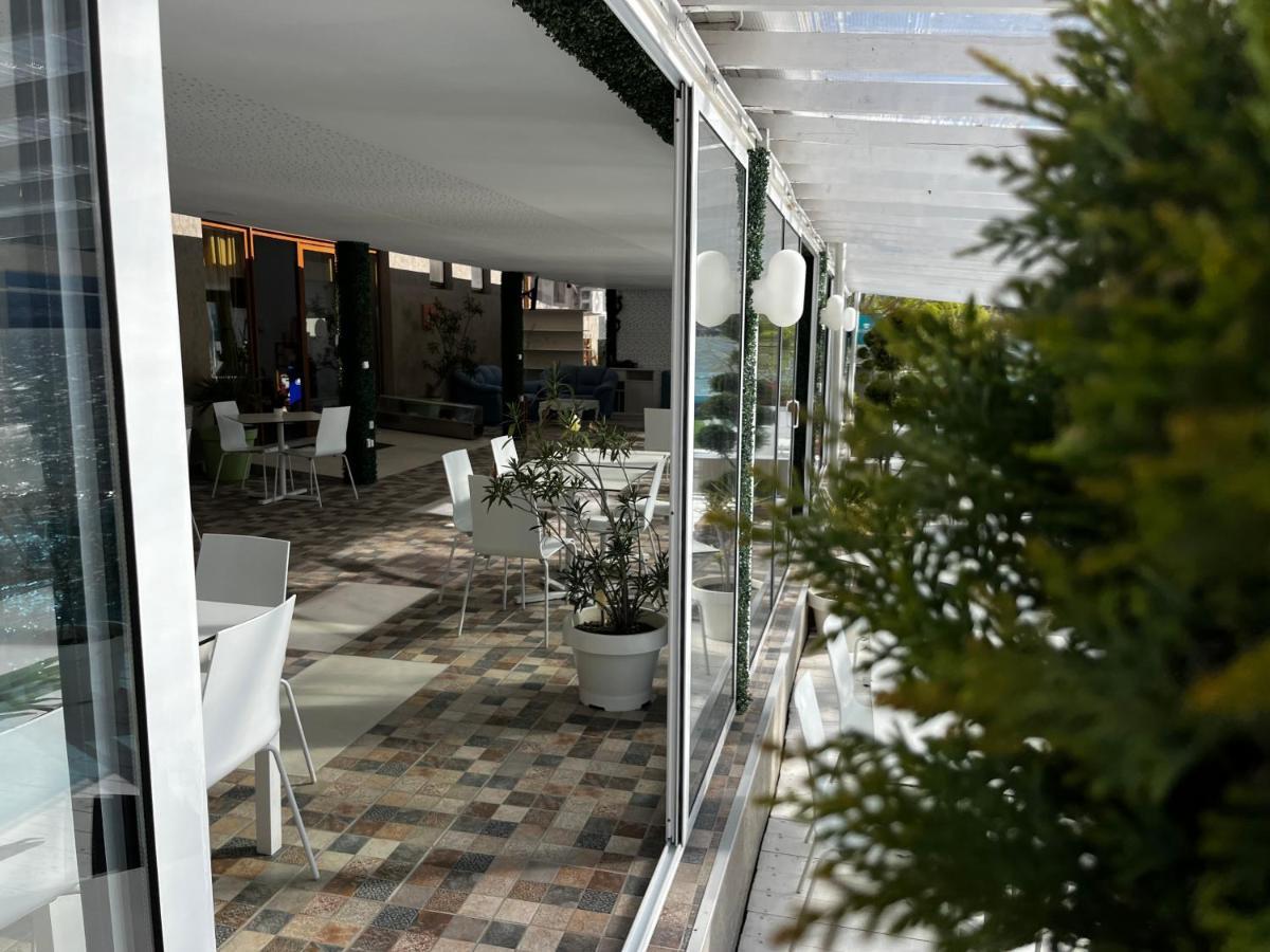 Riviera 990 - Resort & Restaurant Ieşelniţa Exterior foto